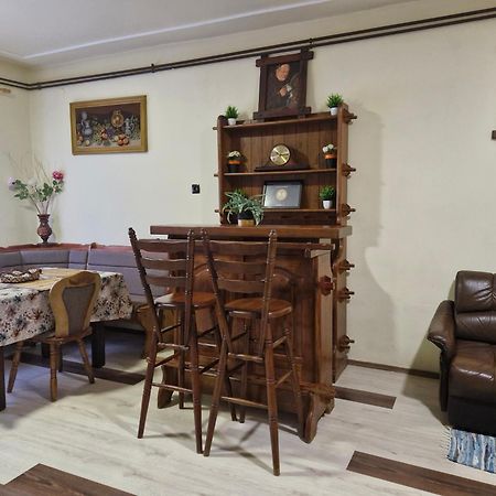 Ruttkai Vendeghaz Διαμέρισμα Székesfehérvár Εξωτερικό φωτογραφία